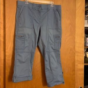 Crop Pant with Roll Up Button